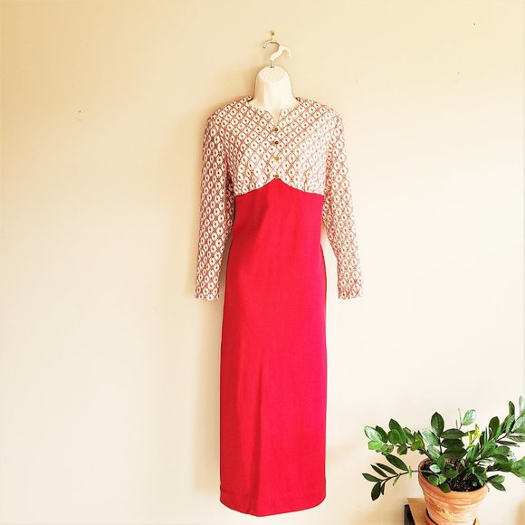 Vintage red and cream maxi dress from 1970s. - Picture 4 of 14